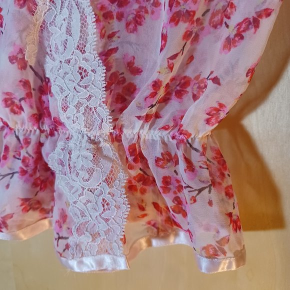VICTORIA'S SECRET VINTAGE 2PC Floral Chantilly Lace Camisole & Shorts Set_Large - Picture 5 of 14